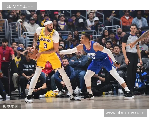 快船主场告捷首胜湖人赢得城市德比